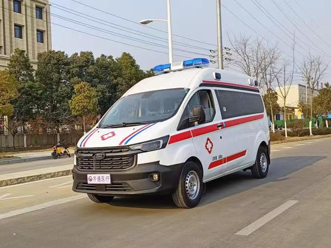 華專一牌EHY5033XJHJ6QT型江鈴福特V362汽油自動檔救護車